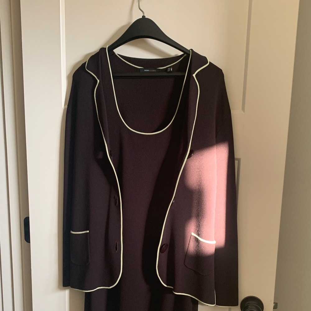 BCBGMaxAzria Burgundy Set with White Trim